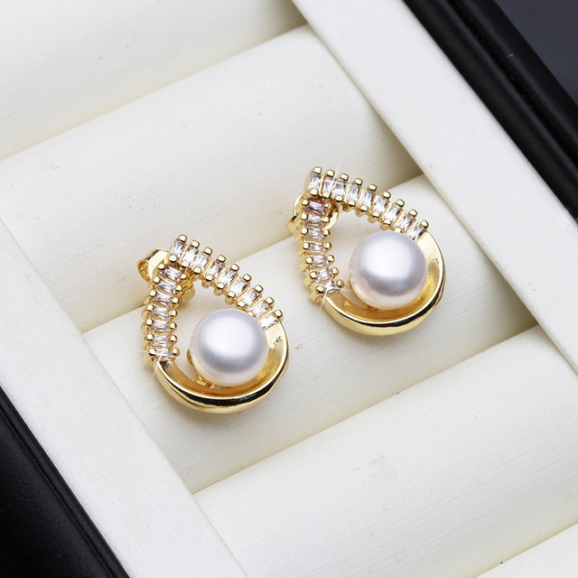 Genuine Freshwater Pearl Statement Teardrop Earrings in Gold